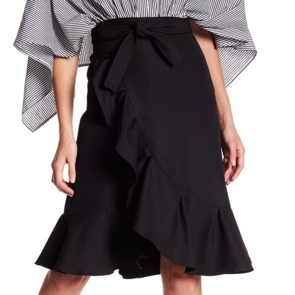 Gracia Asymmetrical Ruffled Wrapped Skirt in Black